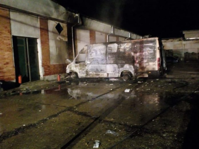 incendiu autoutilitara