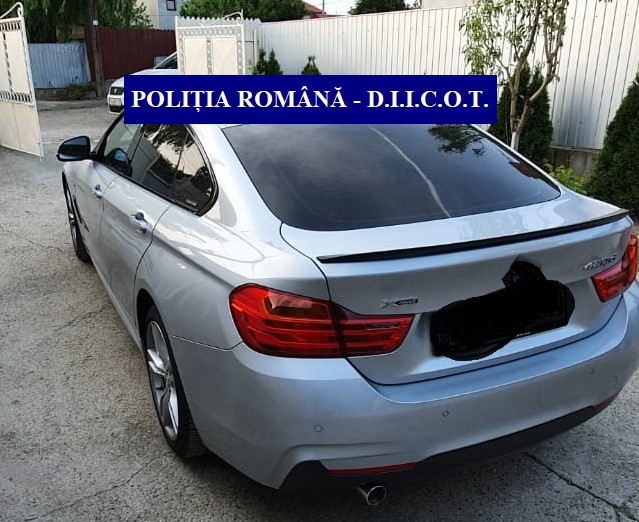 Politie perchezitii (2)