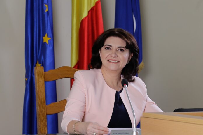 monica anisie