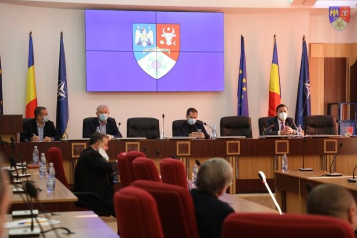 Președintele Cătălin Toma, vicepreședintele Ionel Cel-Mare, ministrul Ion Ștefan și directorul SC CUP SA