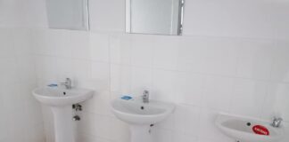 Guvernul a alocat aproape 1 milion de lei pentru grupurile sanitare din 18 școli și grădinițe din Vrancea