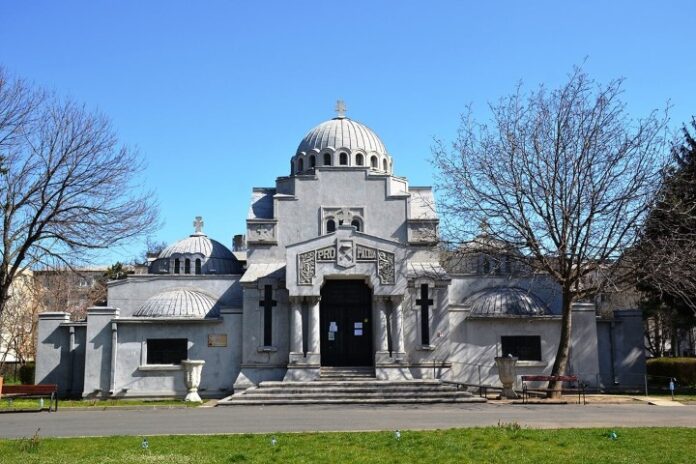 mausoleul eroilor fcs