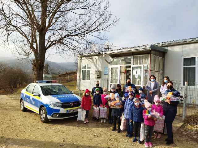 Politie mos nicolae (2)