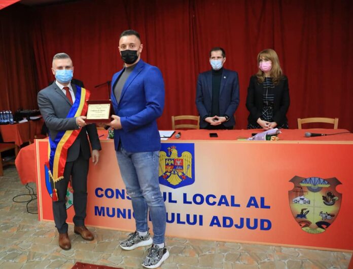 adjud cetateni de onoare (2)