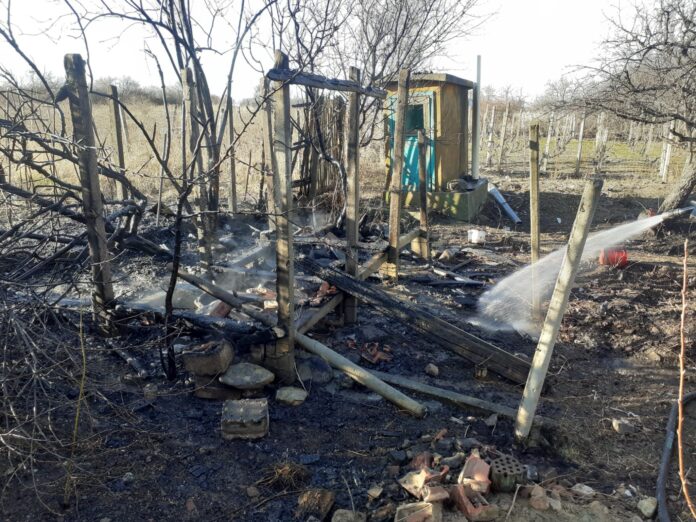 incendiu vartescoiu vegetatie uscata