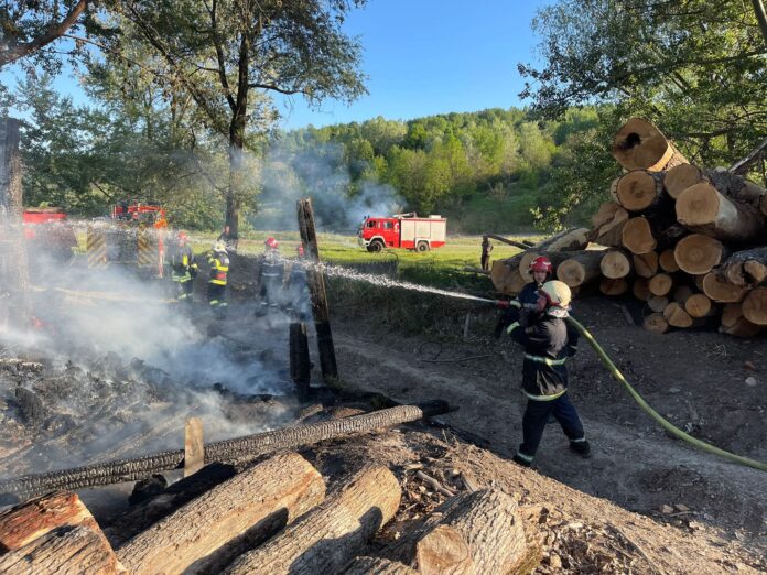 incendiu dumitresti (2)