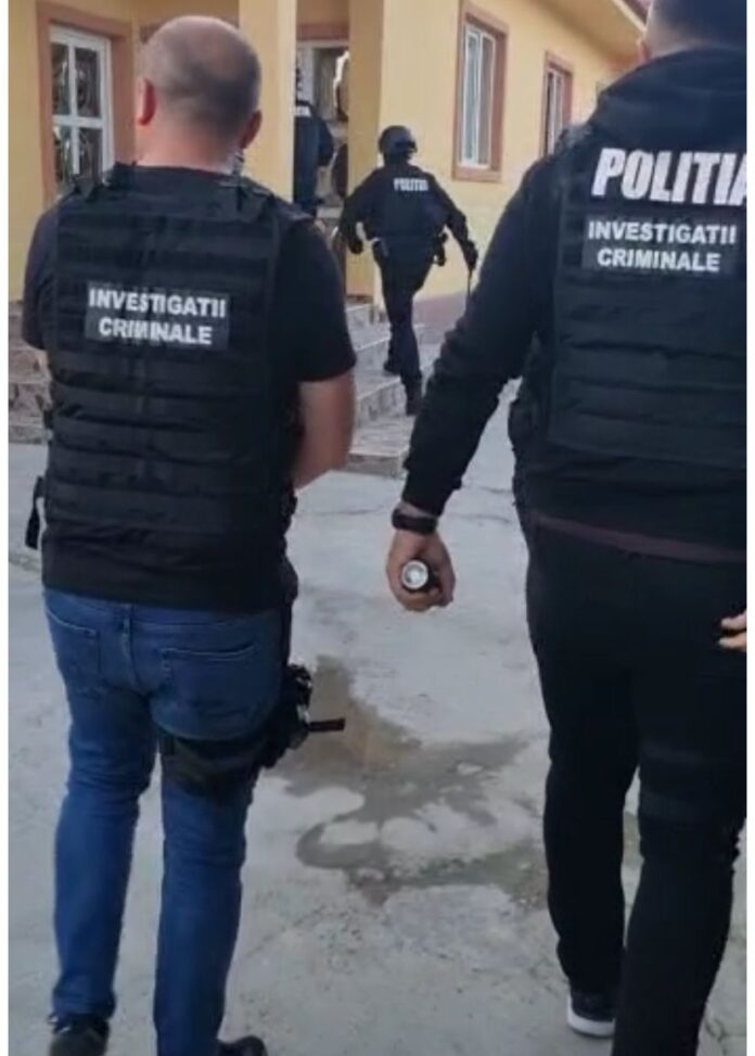 Politie perchezitii furturi (2)