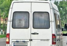 Femeie de 70 de ani, rănită după o frânare bruscă a unui microbuz, în Focșani