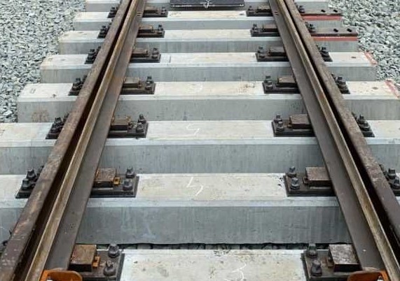 tren trecere cale ferata