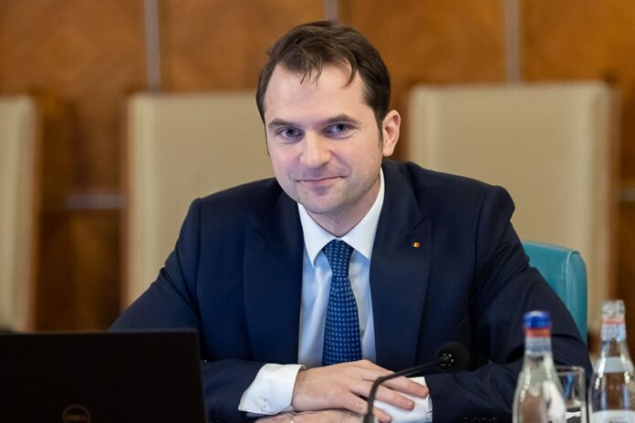 Sebastian Burduja