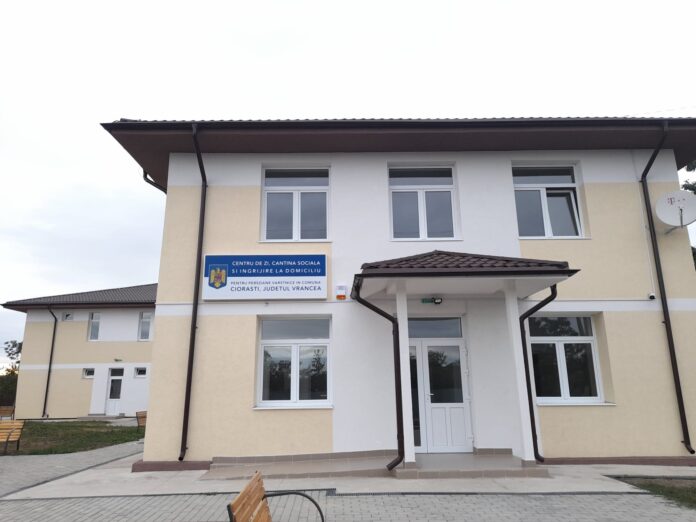 centru batrani persoane varstnice