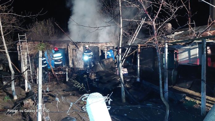 incendiu casa odobesti (5)
