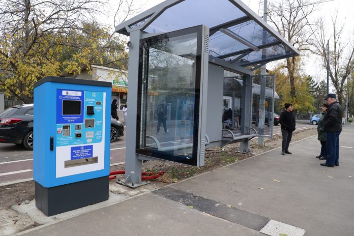 statie autobuz