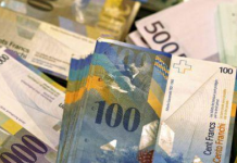 Noi recorduri pentru francul elvețian și lira sterlină