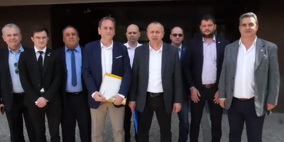 aur candidati