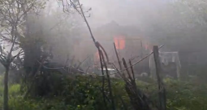 incendiu carligele