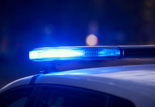Tânăr rănit după ce trotineta pe care o conducea a fost lovită de o mașină