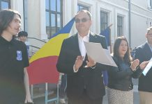Liceeanul Cezar-Beniamin Rentea, primit cu urale la Colegiul ”Cuza” după aurul obținut în Indonezia la chimie