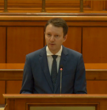 Guvernul Mureșan a picat la votul din Parlament. A obținut 182 de voturi „pentru”