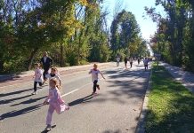 Copii și pompieri din Vrancea au alergat pentru sănătatea inimii, în Crângul Petrești