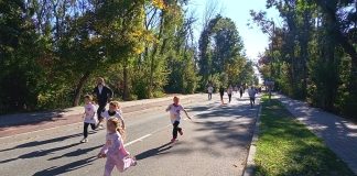 Copii și pompieri din Vrancea au alergat pentru sănătatea inimii, în Crângul Petrești