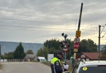 Polițiștii au aplicat 11 amenzi în urma controalelor la trecerile de cale ferată din Vrancea